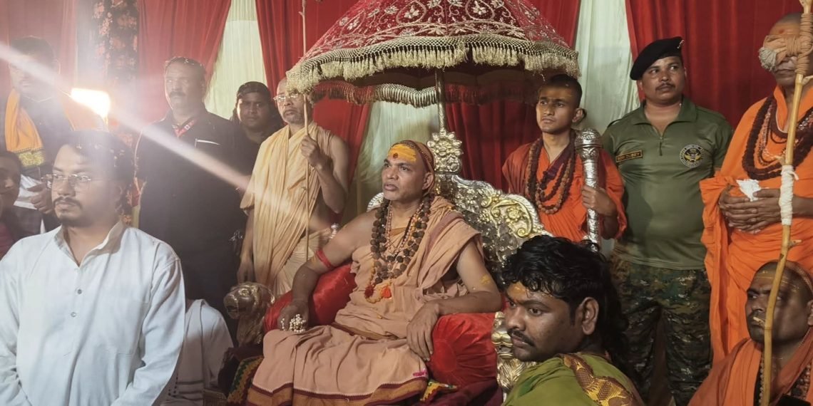 शंकराचार्य अविमुक्तेश्वरानंद ने सरकार और योगी पर साधा निशाना — गौ रक्षा और बटुकों के अपमान पर उठाए सवाल